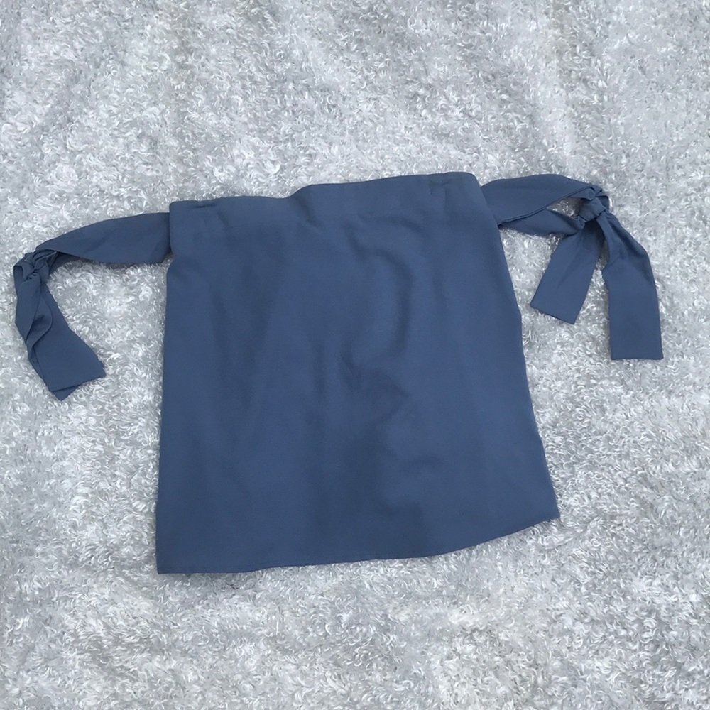 Blue tie sleeve tube top